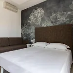 Hotel President