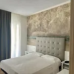 Hotel President