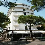 Hotel President 3*