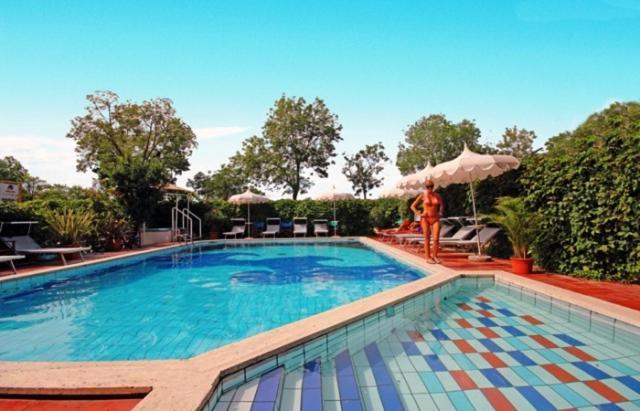 Hotel President 3*